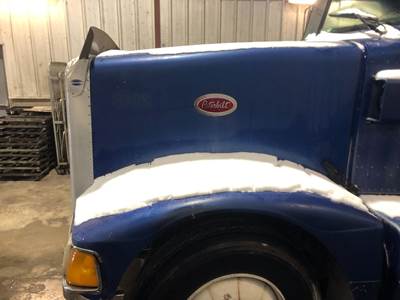 Peterbilt 377 Hood
