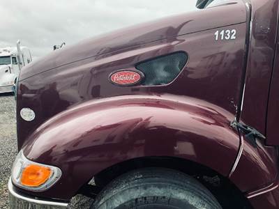 Peterbilt 387 Hood