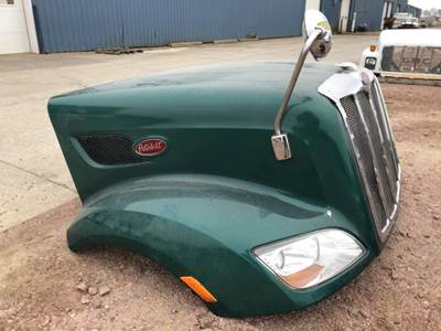 Peterbilt 579 Hood