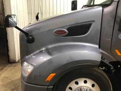 Peterbilt 579 Hood