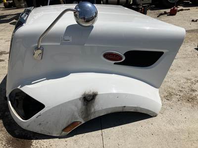 Peterbilt 579 Hood