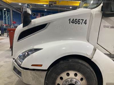 Volvo VNL Hood
