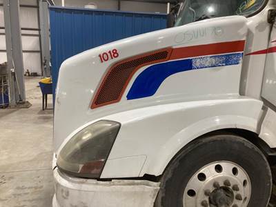 Volvo VNL Hood