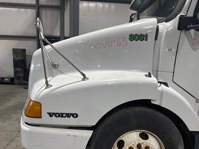 Volvo VNL Hood