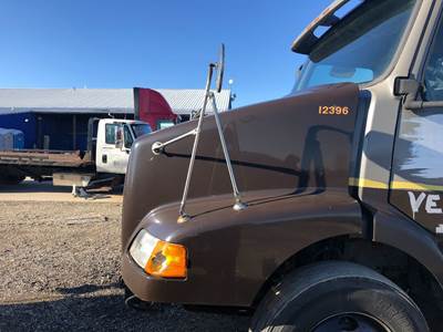 Volvo VNM Hood