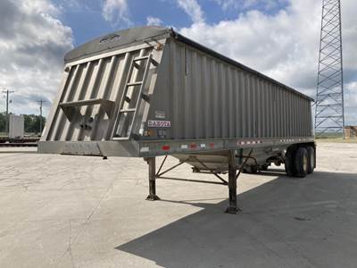 Dakota 34x96 Aluminum Hopper / Grain Trailer - Spring, Fixed Axle