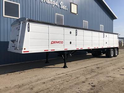 Demco 4022 Hopper / Grain Trailer