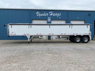 Timpte 4266 Hopper / Grain Trailer