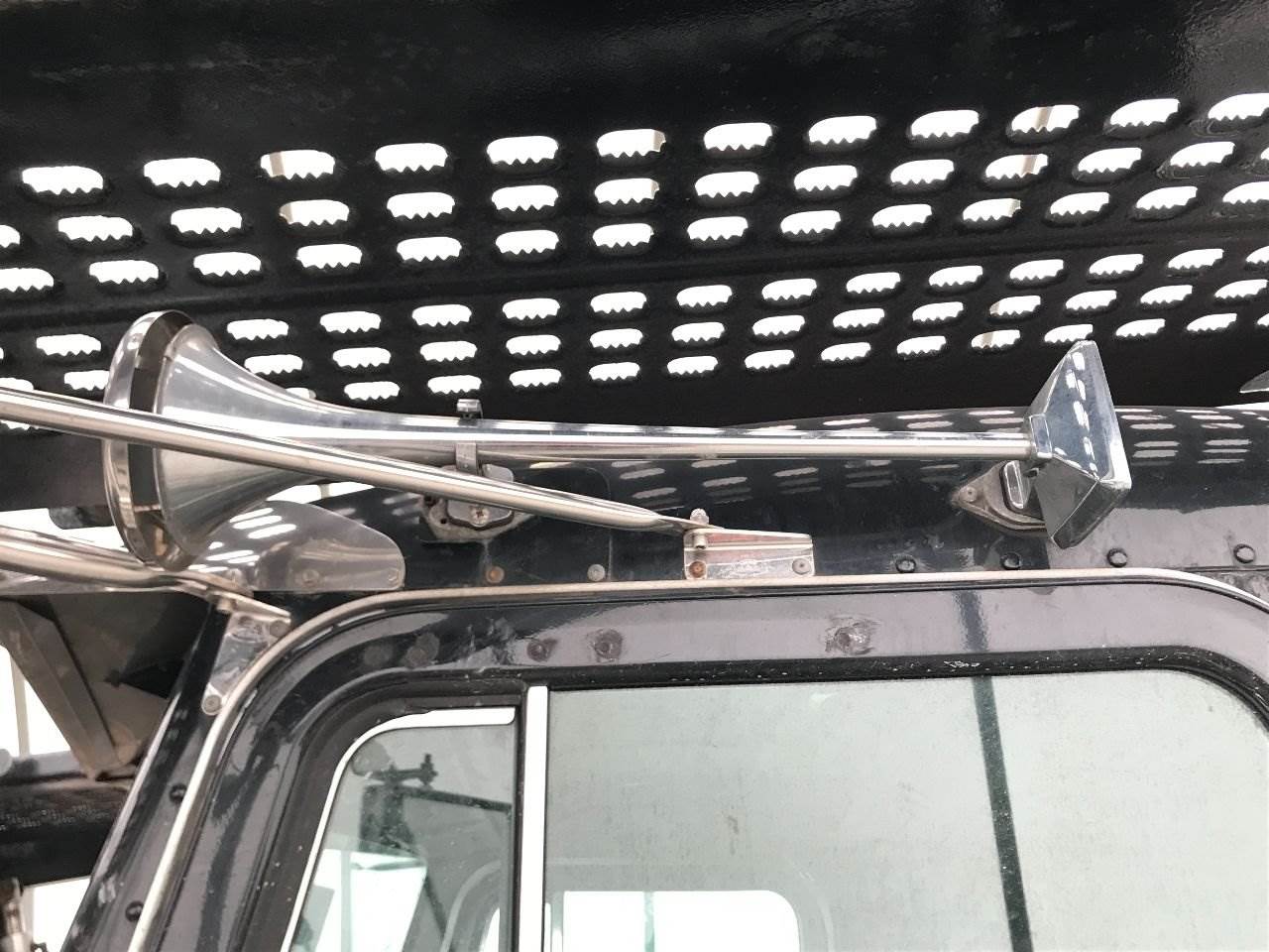 2004 Peterbilt 379 Horn For Sale Council Bluffs, IA 25228739