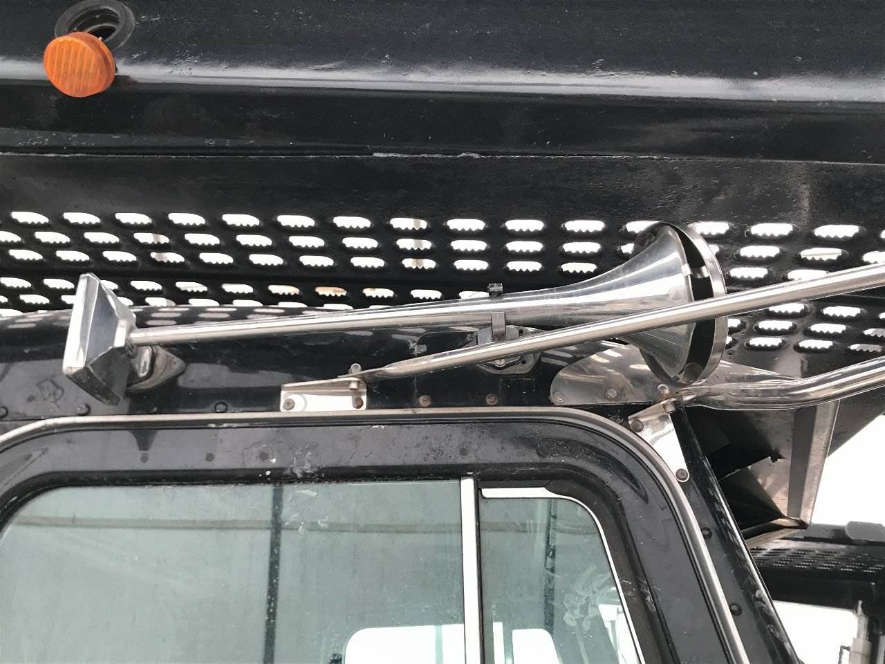 2004 Peterbilt 379 Horn For Sale Council Bluffs, IA 25228740