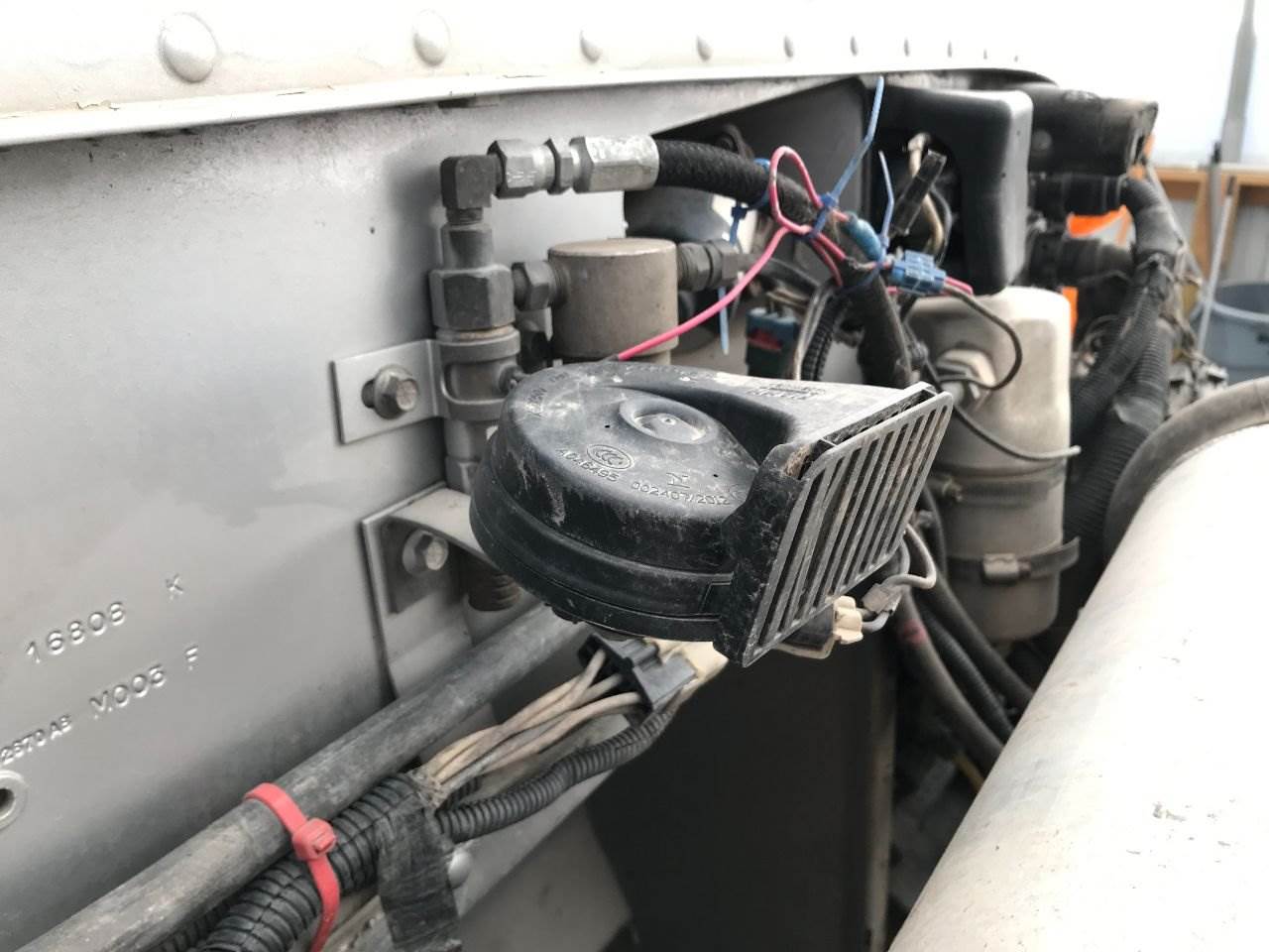 1998 Peterbilt 379 Horn For Sale Council Bluffs, IA 25324643