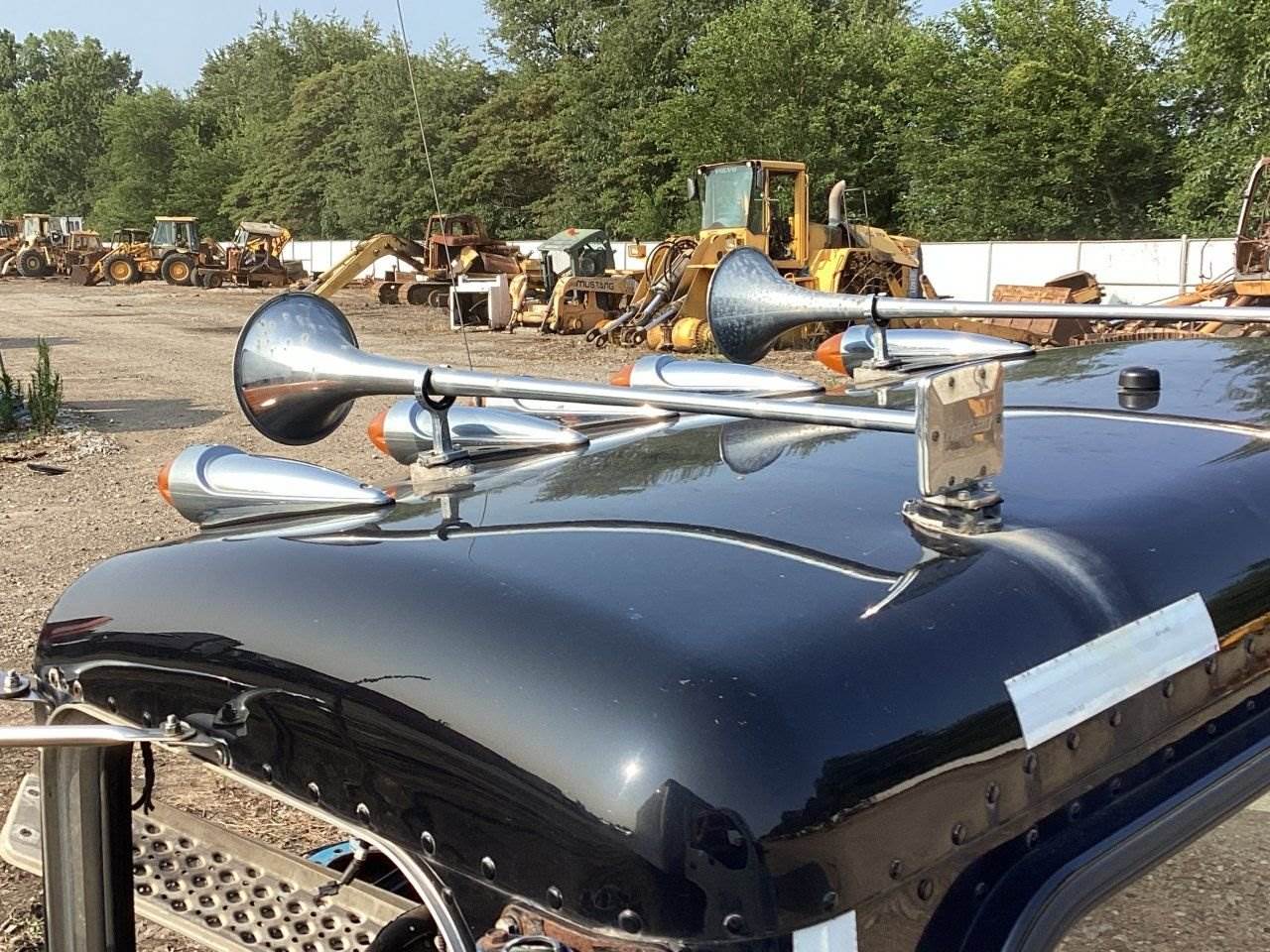 2017 Peterbilt 389 Horn For Sale Winimac, IN