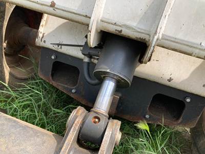 Bobcat 753 Hydraulic Cylinder