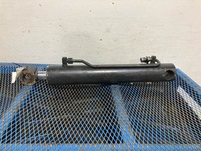 Bobcat S220 Hydraulic Cylinder