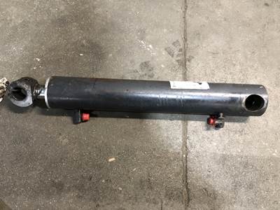 Bobcat S330 Hydraulic Cylinder