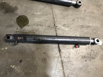 Bobcat S330 Hydraulic Cylinder