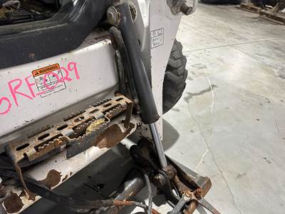 Bobcat S570 Hydraulic Cylinder