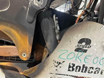 Bobcat S850 Hydraulic Cylinder