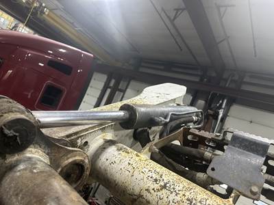 Bobcat T630 Hydraulic Cylinder