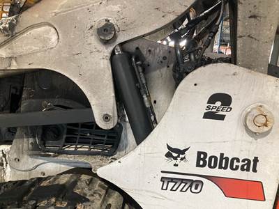Bobcat T770 Hydraulic Cylinder
