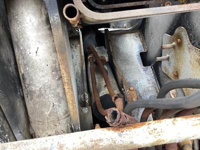 Bobcat V623 Hydraulic Cylinder