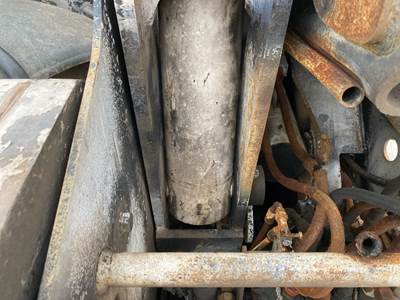 Bobcat V623 Hydraulic Cylinder