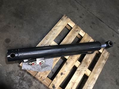 Bobcat V723 Hydraulic Cylinder
