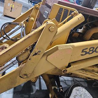 Case 580E Hydraulic Cylinder