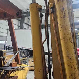 Case 580E Hydraulic Cylinder