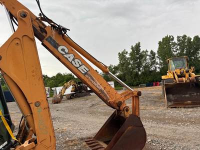 Case 580M Hydraulic Cylinder