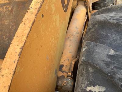 Case 621 Hydraulic Cylinder