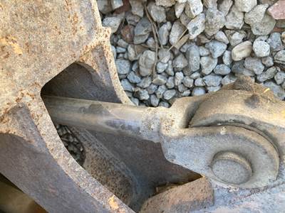 Case 621B Hydraulic Cylinder