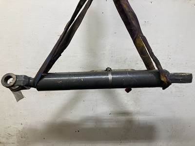 Case 621E Hydraulic Cylinder