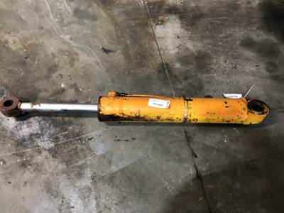Case 680E Hydraulic Cylinder