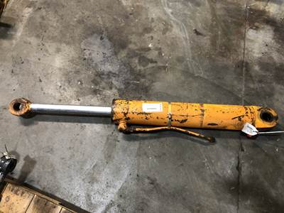 Case 680E Hydraulic Cylinder