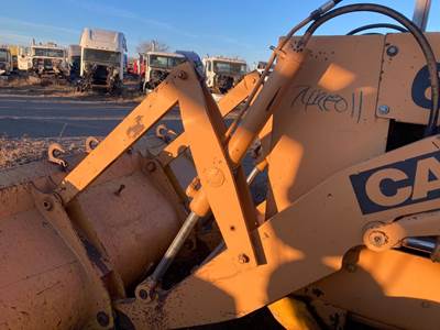 Case 680E Hydraulic Cylinder