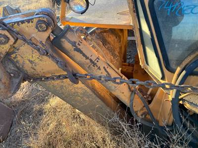 Case 680E Hydraulic Cylinder