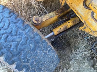 Case 680G Hydraulic Cylinder