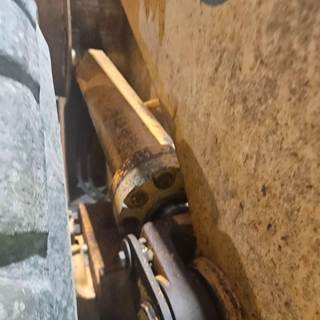 Case 821C Hydraulic Cylinder