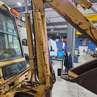 Caterpillar 416 Hydraulic Cylinder