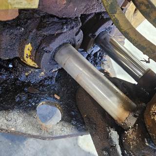 Caterpillar 420D Hydraulic Cylinder