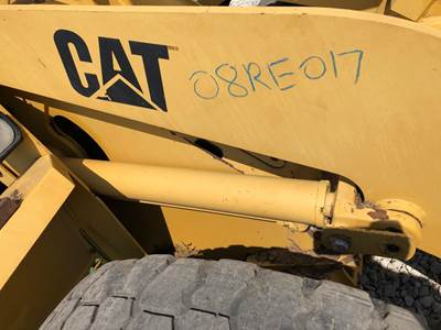 Caterpillar 916 Hydraulic Cylinder