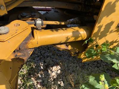 Caterpillar 916 Hydraulic Cylinder