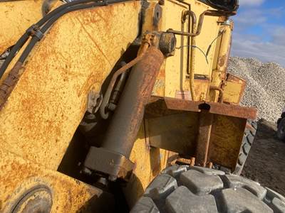 Caterpillar 930 Hydraulic Cylinder