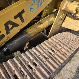 Caterpillar 931C Hydraulic Cylinder