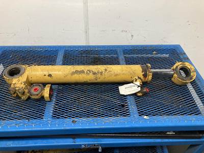 Caterpillar 938G Hydraulic Cylinder