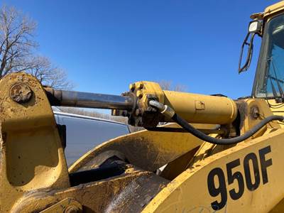 Caterpillar 950F Hydraulic Cylinder