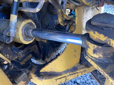 Caterpillar 950F Hydraulic Cylinder