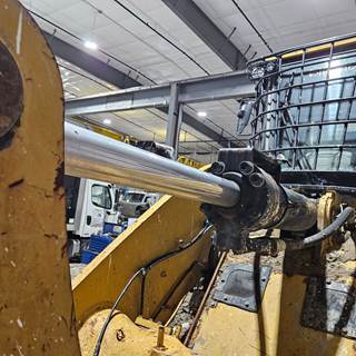 Caterpillar 950M Hydraulic Cylinder