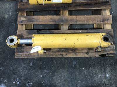 Caterpillar D6N LGP Hydraulic Cylinder